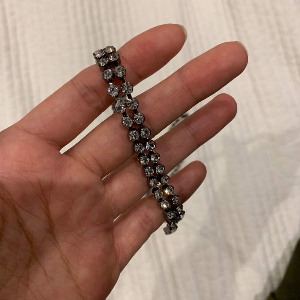 Long Rhinestone(?) necklace - Picture 2 of 3